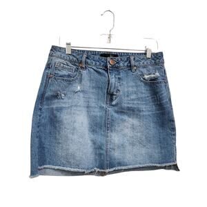 1822 Denim Medium Wash Distressed Raw Hem Mini Skirt Pockets Blue Denim Size 8
